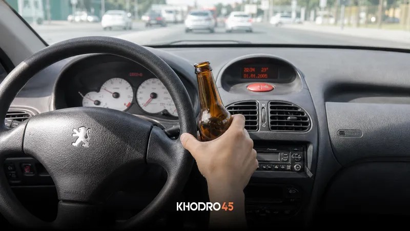 مجازات حمل مشروبات الکلی در خودرو: بررسی جامع قوانین و پیامدها